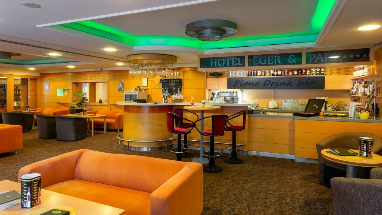 Hotel Eger & Park Екстериор снимка